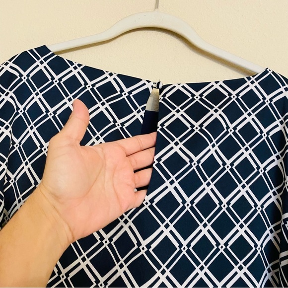 Banana Republic Dress Navy Blue Geometric Print Shift Size 10 - Picture 10 of 14